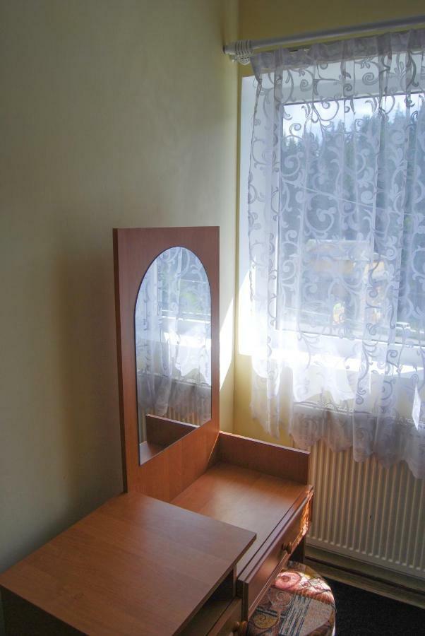 Cheres Hotel Yablunytsia Buitenkant foto